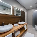 Five-bedroom In Сasa de vacaciones Žminj