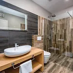 Five-bedroom In Сasa de vacaciones Žminj