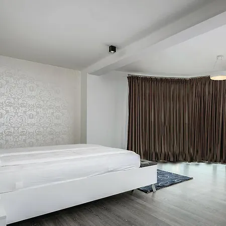 Five-bedroom In Žminj