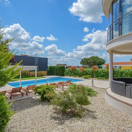 Five-bedroom In